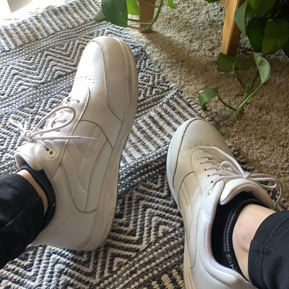White leather sneaker